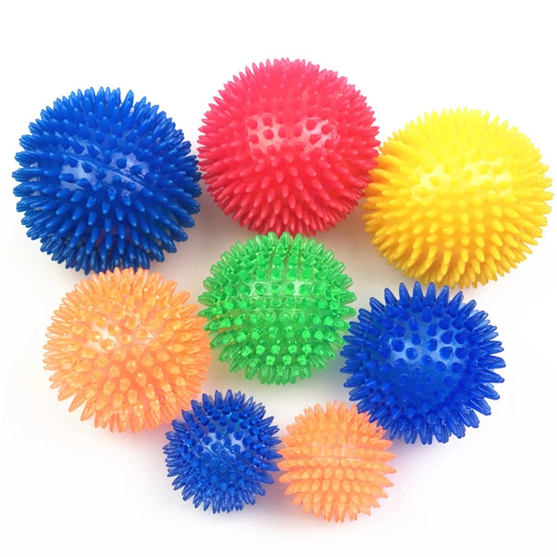 Interactive Squeaky Pet Toy - TPR Chew Ball for Dogs & Cats, Tooth Cleaning & Training, Polka Dot Thorn Design